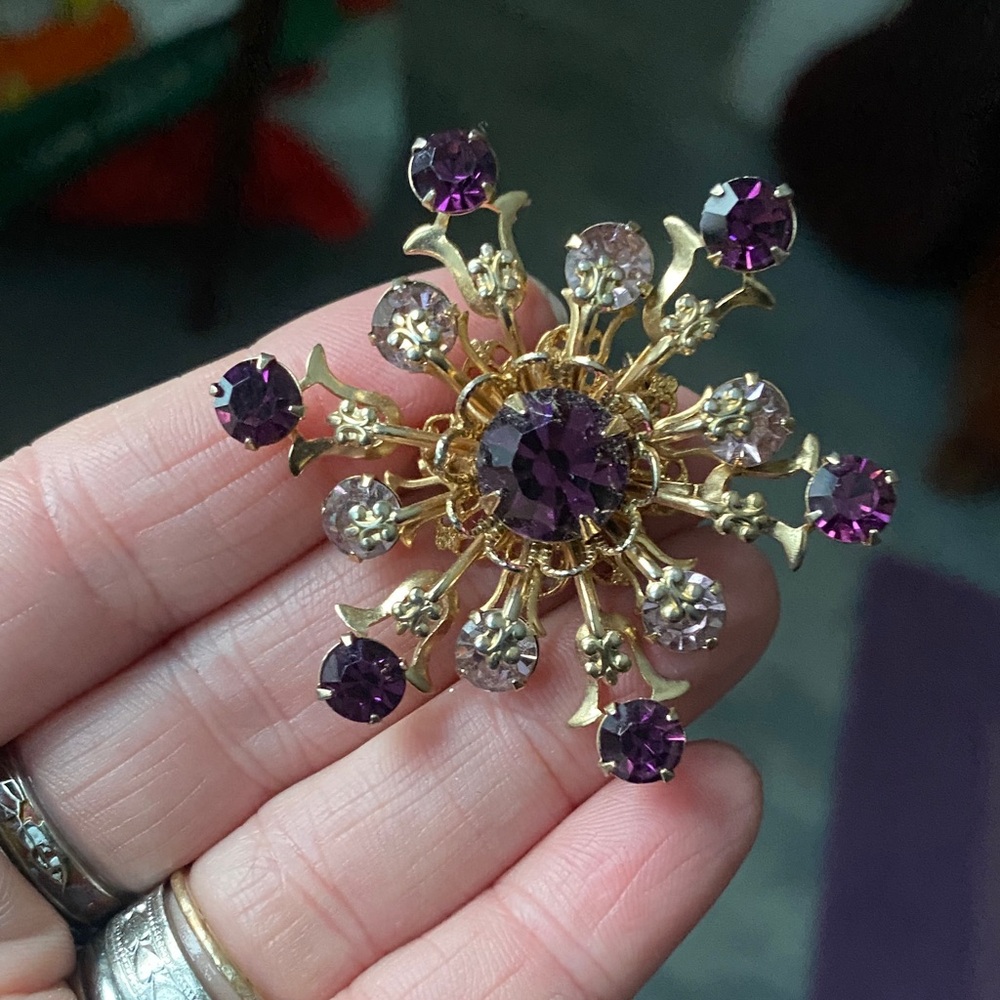 Vintage Starburst Layered Gold-tone Brooch with Purple Rhinestones MCM